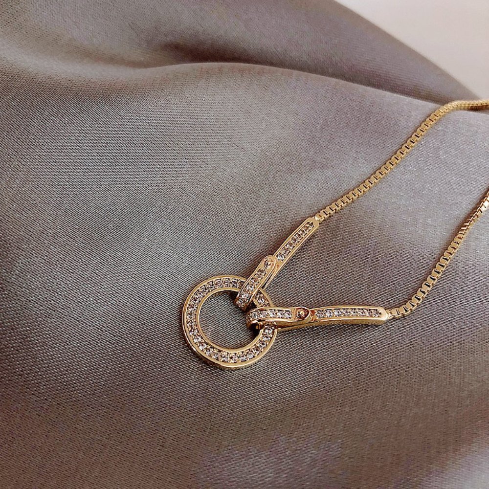 NEW Gold Circle Round Diamond Link Bar Adjustable Bracelet - Picture 9 of 9